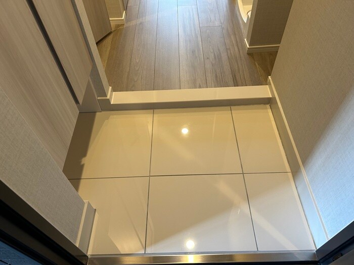 物件内観写真17　(玄関)