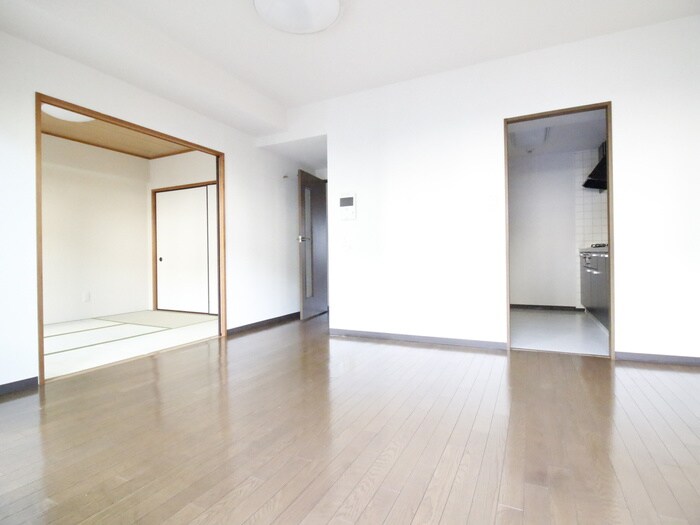 物件内観写真10　(居室)