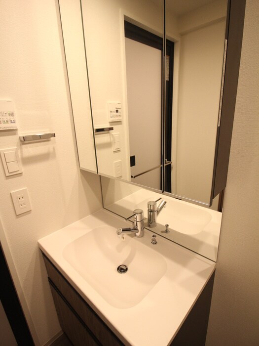 物件内観写真17　(洗面)