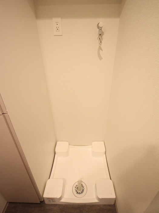 物件内観写真19　(洗濯機置場)