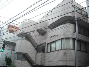 ロイヤルＹＫビル外観写真