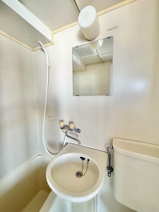 物件内観写真12　(洗面)