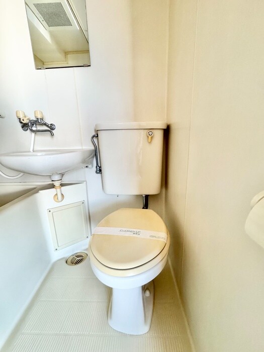 物件内観写真13　(トイレ)