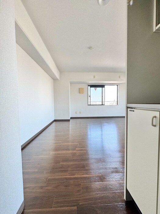 物件内観写真16　(廊下)