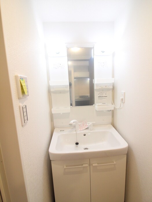 物件内観写真13　(洗面)