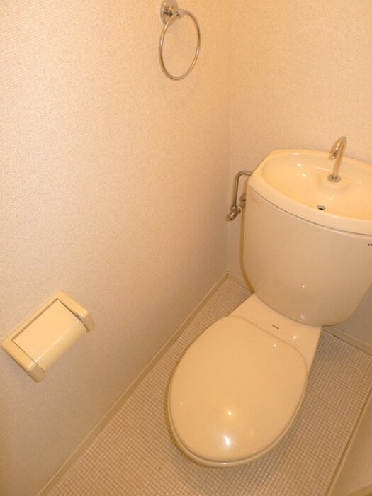 物件内観写真15　(トイレ)