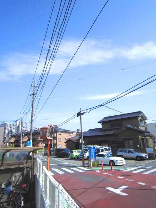 物件内観写真21　(室内からの展望)