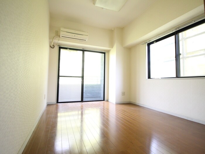 物件内観写真11　(居室)