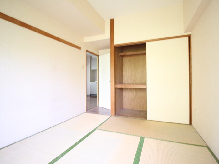 物件内観写真13　(収納)