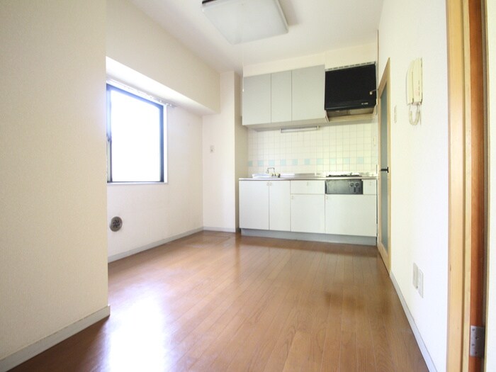 物件内観写真14　(廊下)