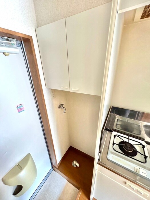 物件内観写真12　(洗濯機置場)