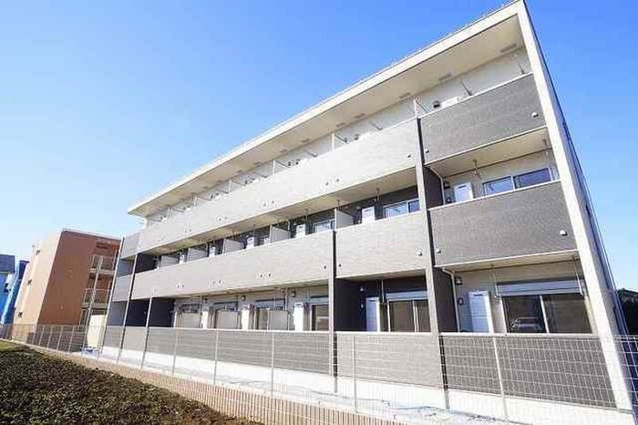 物件外観写真1　(外観写真)