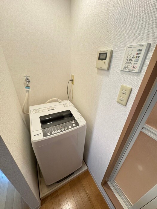 物件内観写真15　(洗濯機置場)