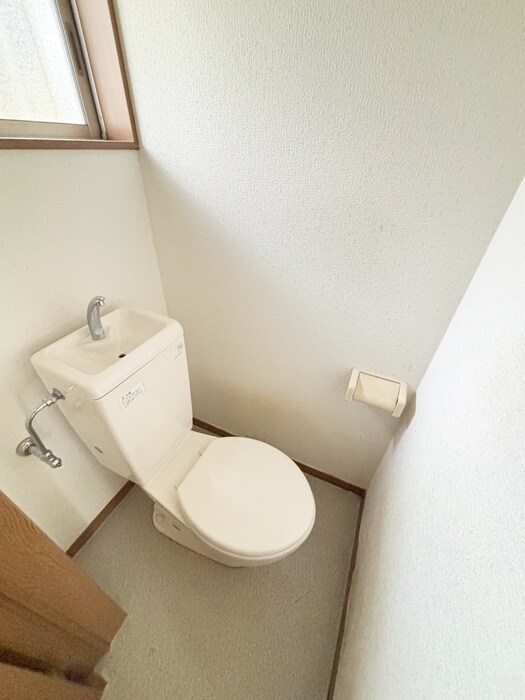 物件内観写真13　(トイレ)