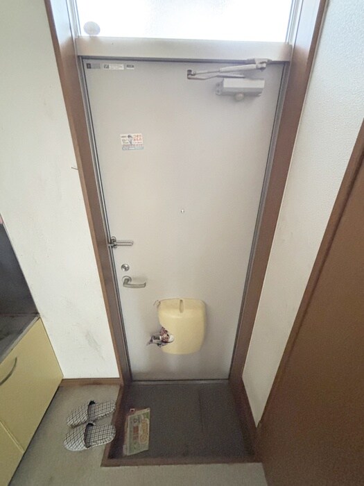 物件内観写真15　(玄関)