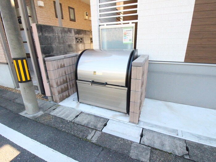 物件外観写真6　(建物設備)