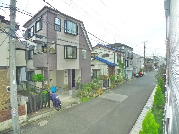 物件内観写真16　(室内からの展望)