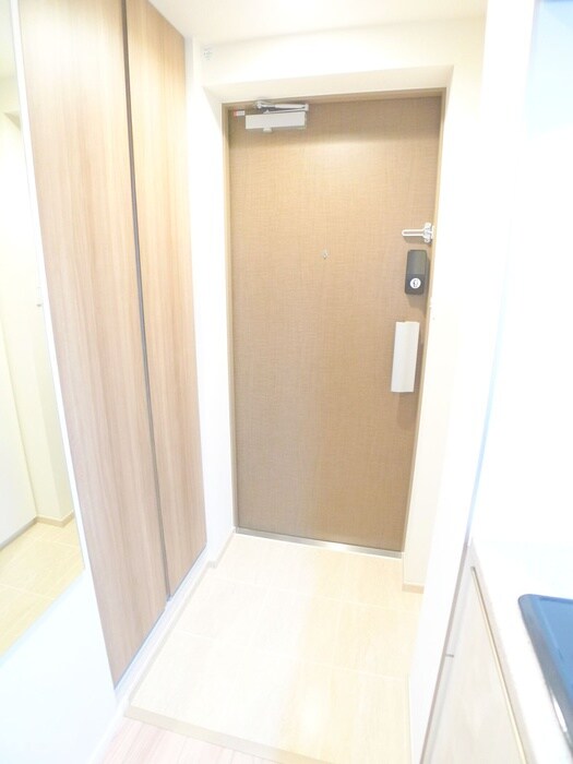 物件内観写真17　(玄関)