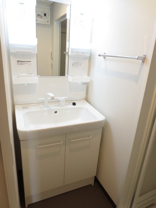 物件内観写真11　(洗面)