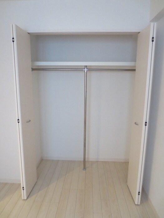 物件内観写真15　(収納)