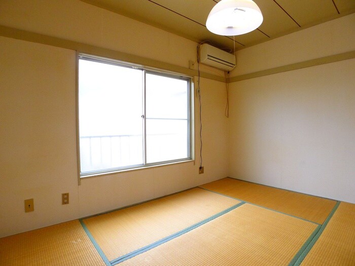 物件内観写真7　(居室)