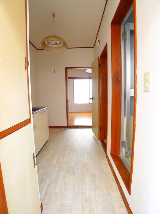 物件内観写真18　(廊下)