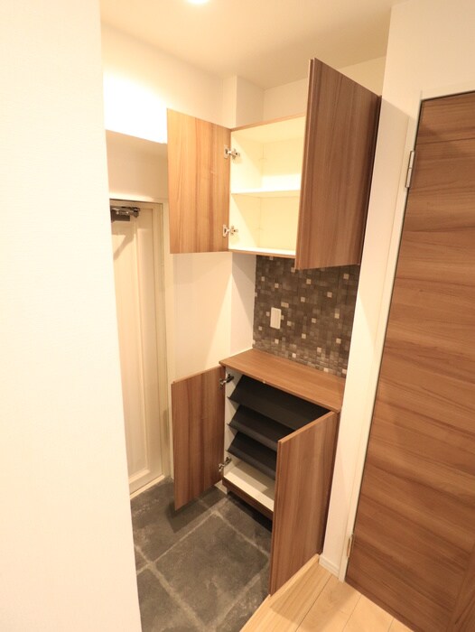 物件内観写真12　(靴箱)