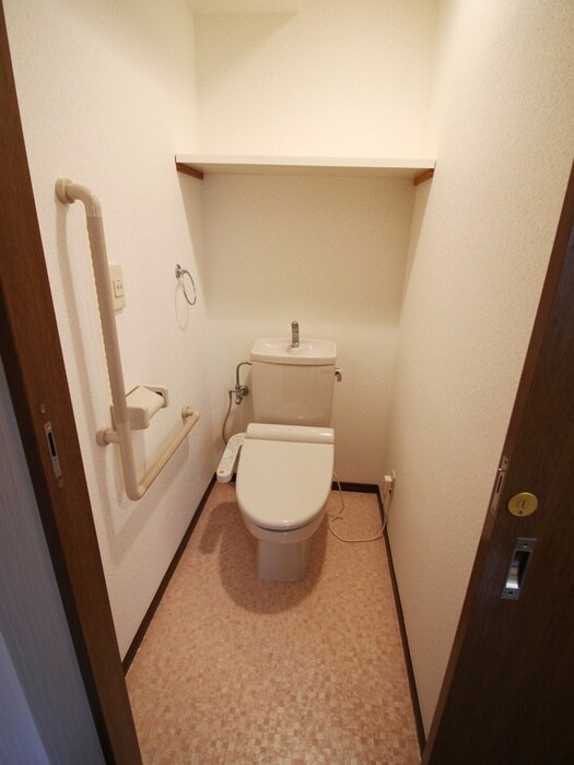 物件内観写真15　(トイレ)