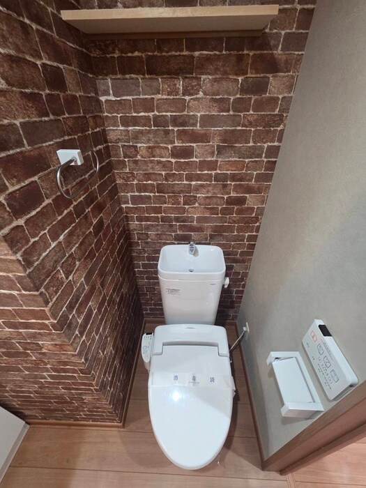 物件内観写真14　(トイレ)