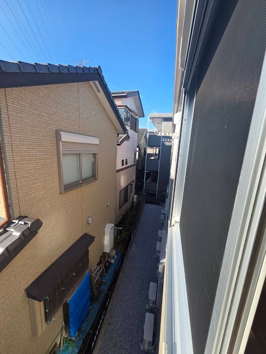 物件内観写真22　(室内からの展望)