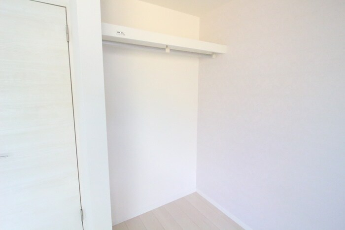 物件内観写真10　(収納)