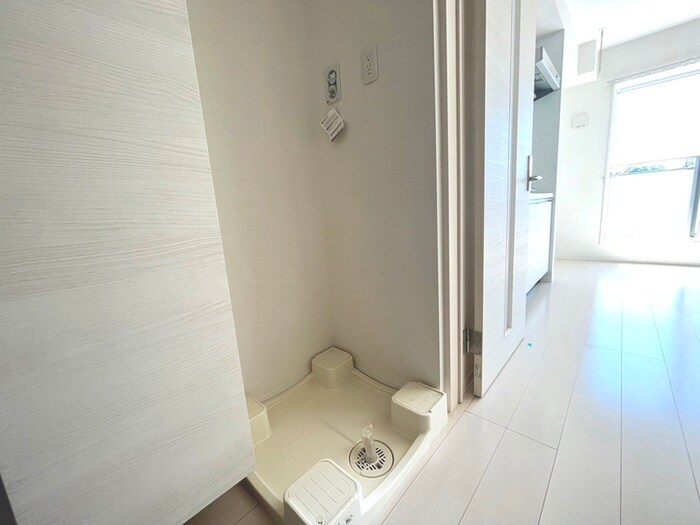 物件内観写真13　(洗濯機置場)