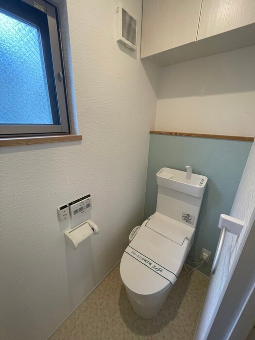 物件内観写真13　(トイレ)