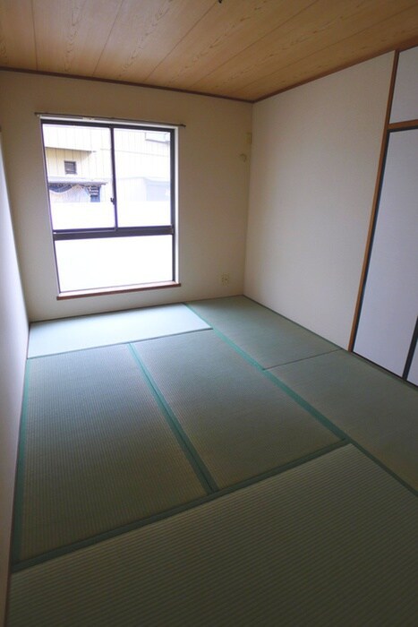 物件内観写真8　(居室)