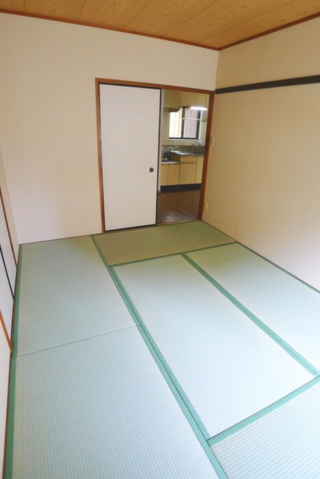 物件内観写真9　(居室)