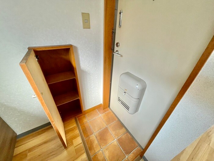 物件内観写真15　(靴箱)