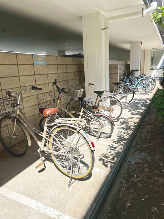 物件外観写真6　(駐輪場)
