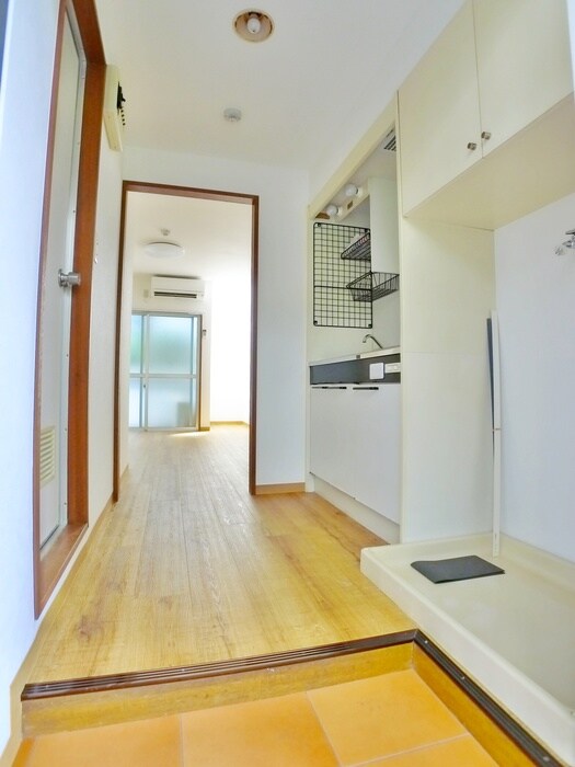 La　Maison　Motoyawataの玄関