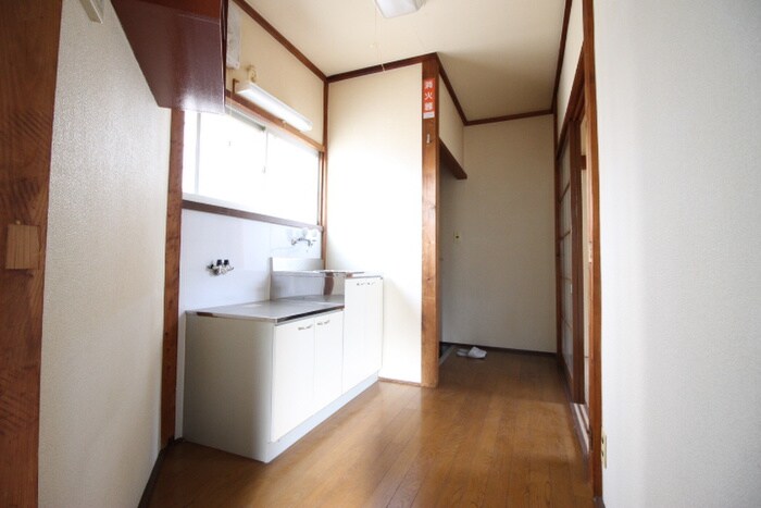 物件内観写真18　(廊下)