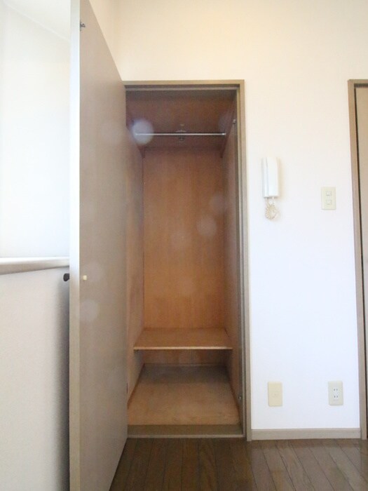 物件内観写真12　(収納)