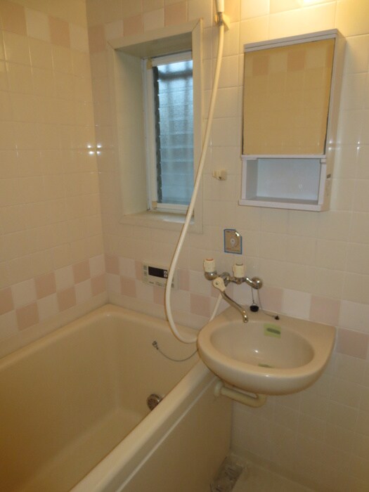 物件内観写真13　(バス／シャワールーム等)