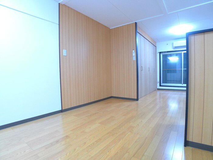 物件内観写真10　(居室)