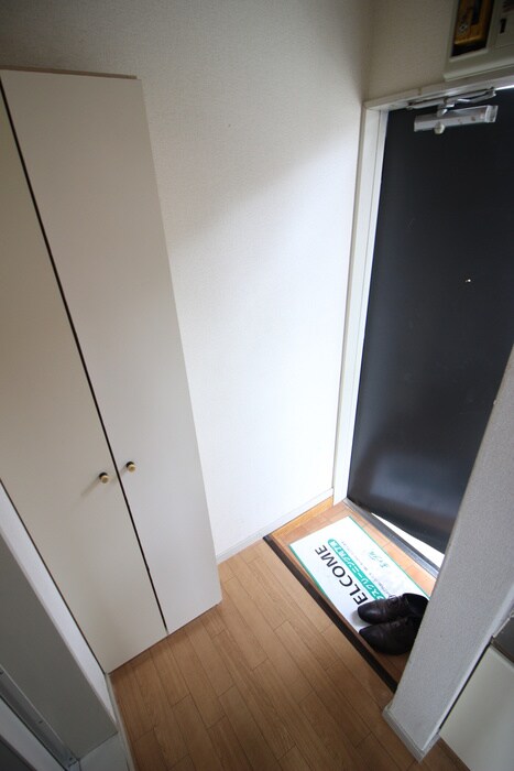物件内観写真17　(玄関)