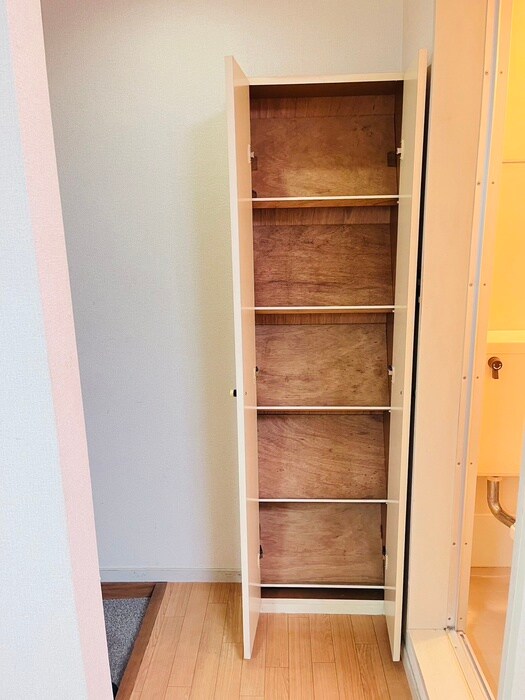 物件内観写真18　(靴箱)