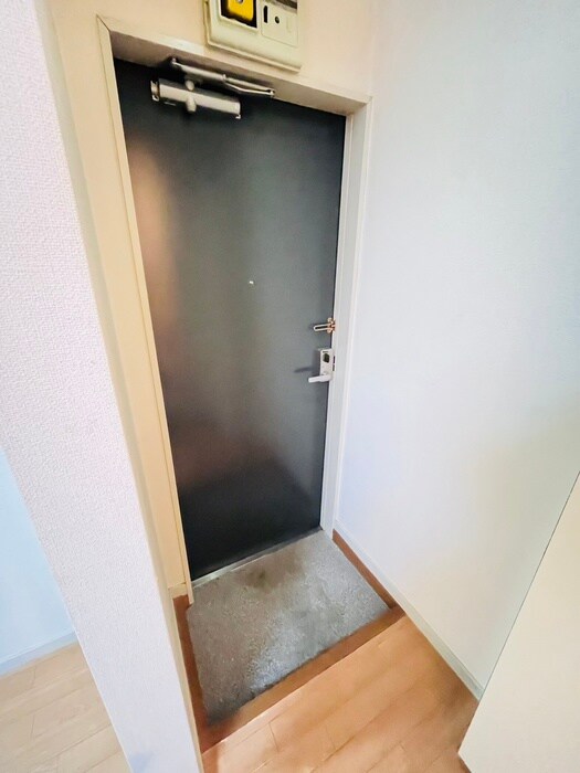物件内観写真20　(玄関)