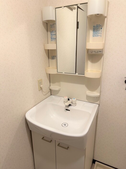 物件内観写真7　(洗面)