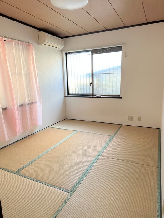 物件内観写真11　(室内からの展望)