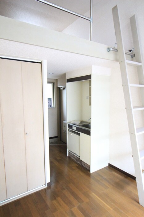 物件内観写真10　(居室)