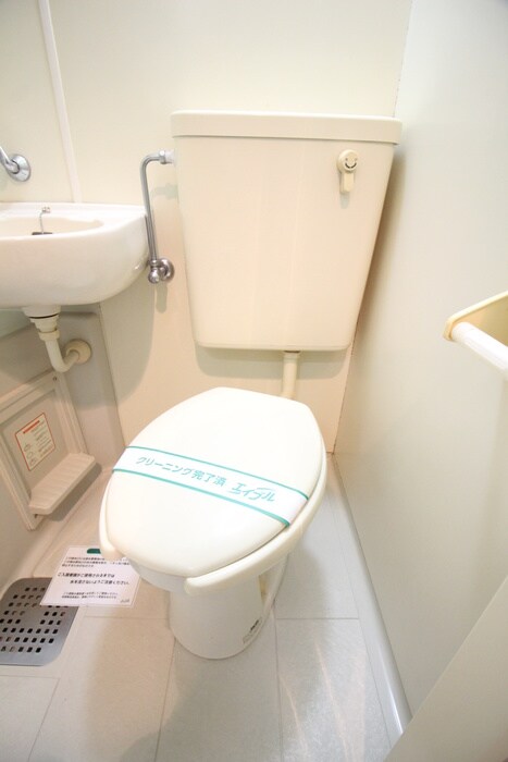 物件内観写真12　(トイレ)