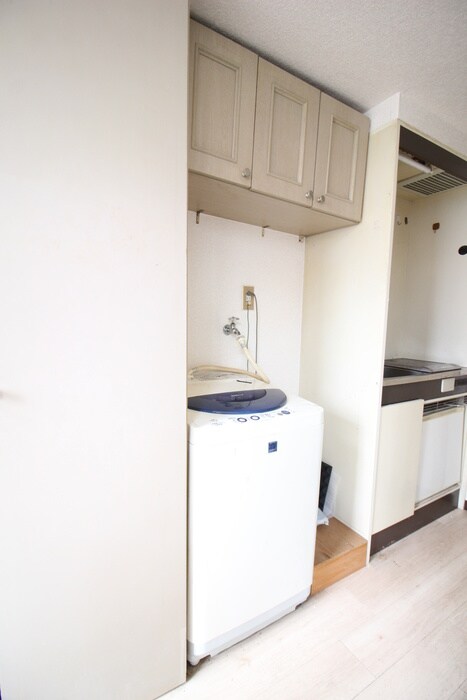 物件内観写真13　(洗濯機置場)